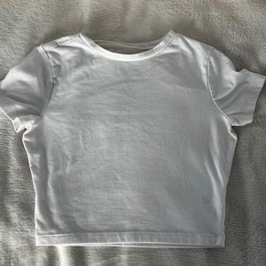 A white cropped top shirt